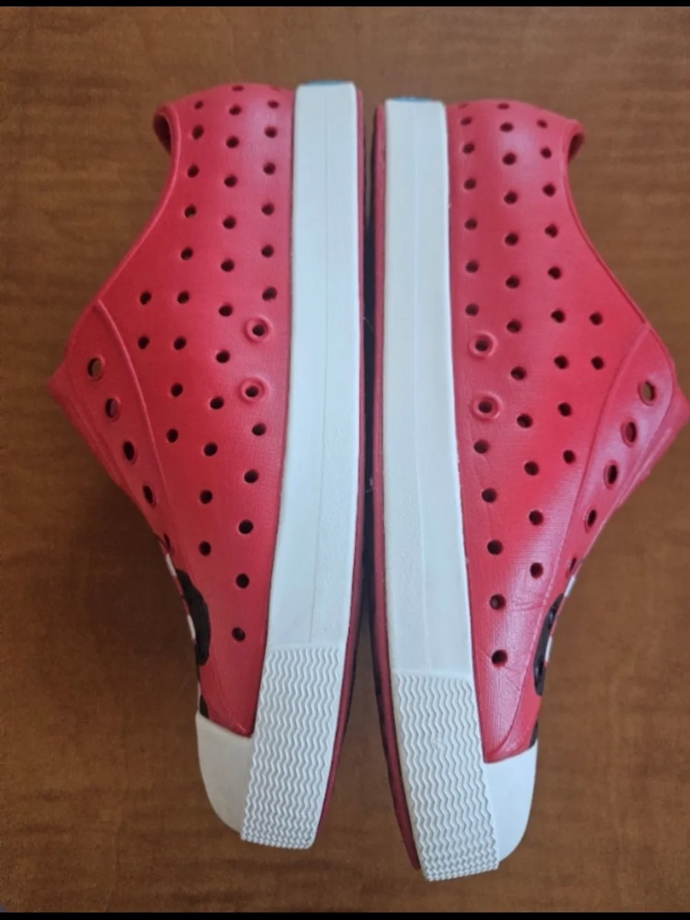 Native Kids Red Minnie Mouse Slip-On Shoes